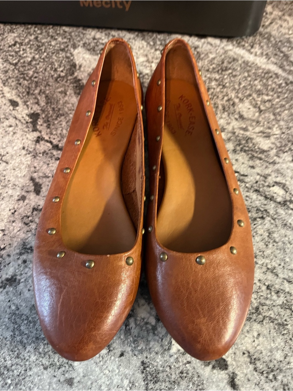Kork Ease Violette Studded Brown Leather Slip On Flats Womens size 8.5/40